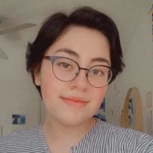 Meet your Posher, Becca